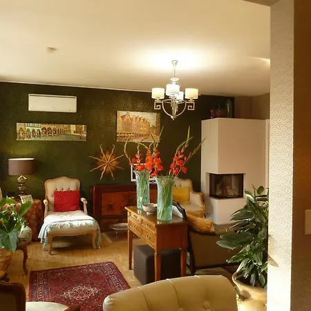 Apartment Golden Treasure Deluxe