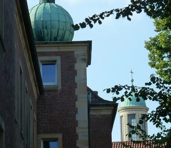 Golden Treasure Deluxe Apartment